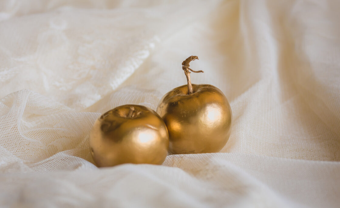 Kinetic Credit Union awards Golden Apple to Richards Middle School teacher