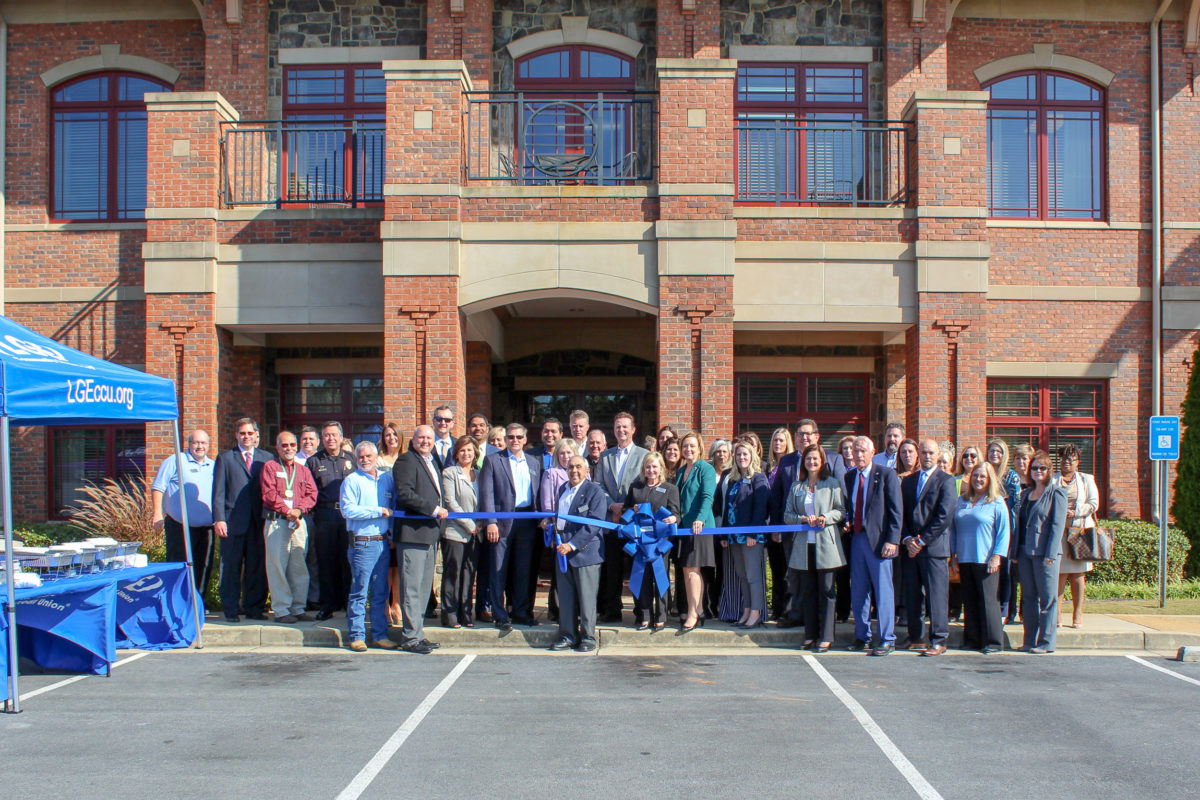 LGE Community Credit Union celebrates grand opening of Dallas branch