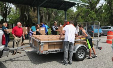 United 1st Federal Credit Union employees volunteer for local Generosity Feeds event