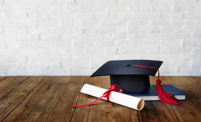 Here are 4 things to teach our kids about money before college