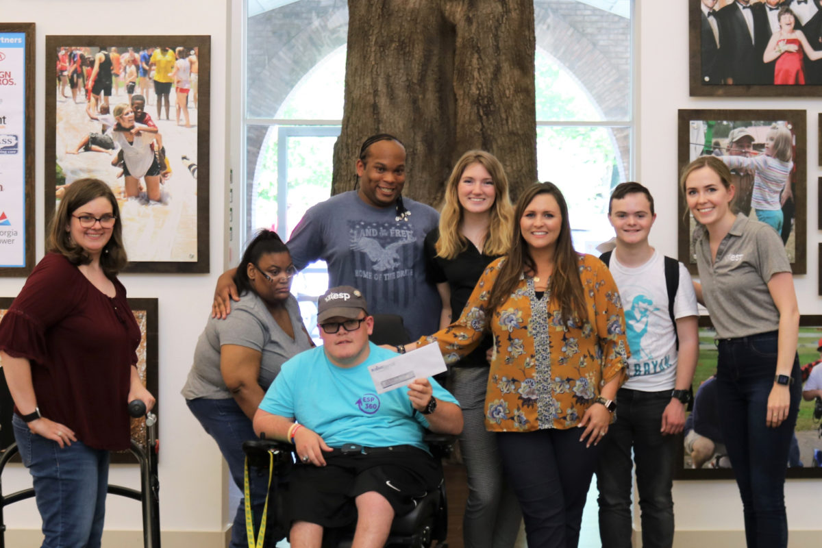 Robins Financial Credit Union support Extra Special People