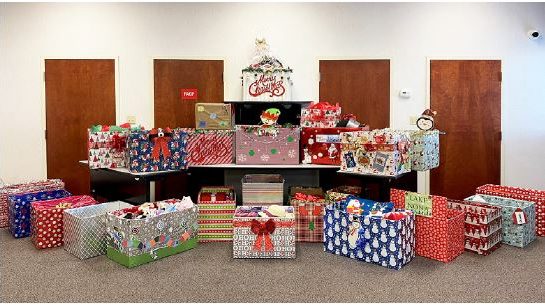 McCoy Federal's 'Give Christmas Cheer' outreach uplifts Central Florida Seniors
