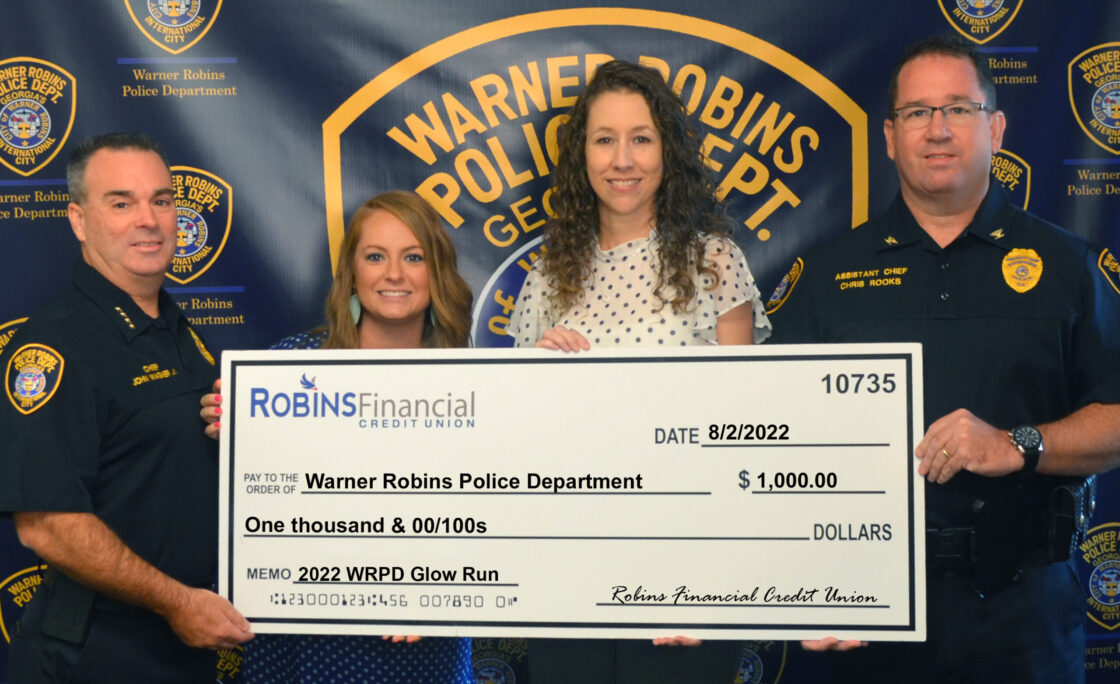 Robins Financial Sponsors 2022 WRPD Glow Run
