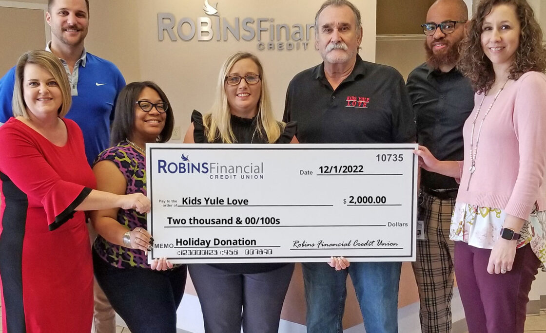 Robins Financial Credit Union’s 25 Days of Holiday Giving