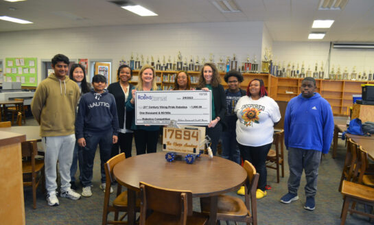 Robins Financial Credit Union Supports Local Robotics Team in their Journey to Competition