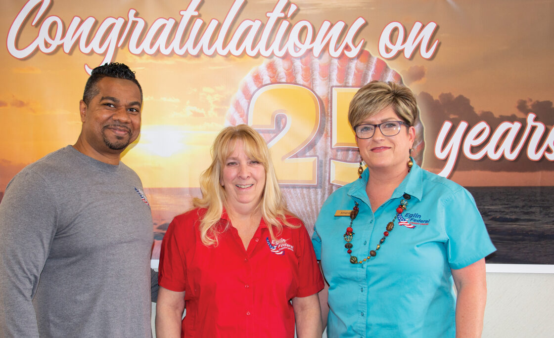 Eglin Federal Credit Union recognizes Mary Esther Head Teller Kimberly Stovall for 25 years of service