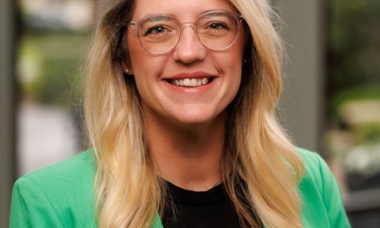 Green receives Hugh Watson Award for leadership excellence at SE CUNA Management School