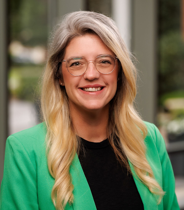 Green receives Hugh Watson Award for leadership excellence at SE CUNA Management School