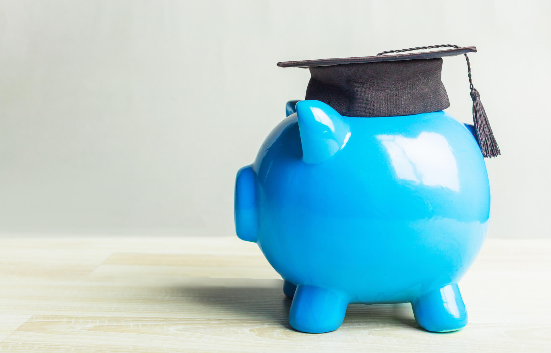 LGE Community Credit Union awards $32,500 in scholarships to local high school students