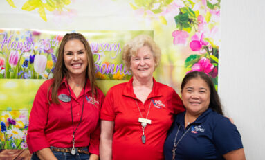 Eglin Federal Credit Union recognizes Fort Walton Beach Teller Bonnie McIntosh for 25 years of service
