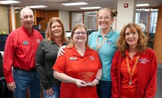 Yvonne McCarter Receives  Eglin Federal Credit Union’s 5-Star Employee Award for the 4th Quarter
