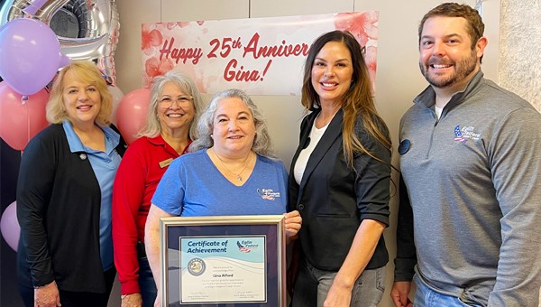 Eglin Federal Credit Union recognizes Hurlburt Head Teller Gina Alford for 25 years of service
