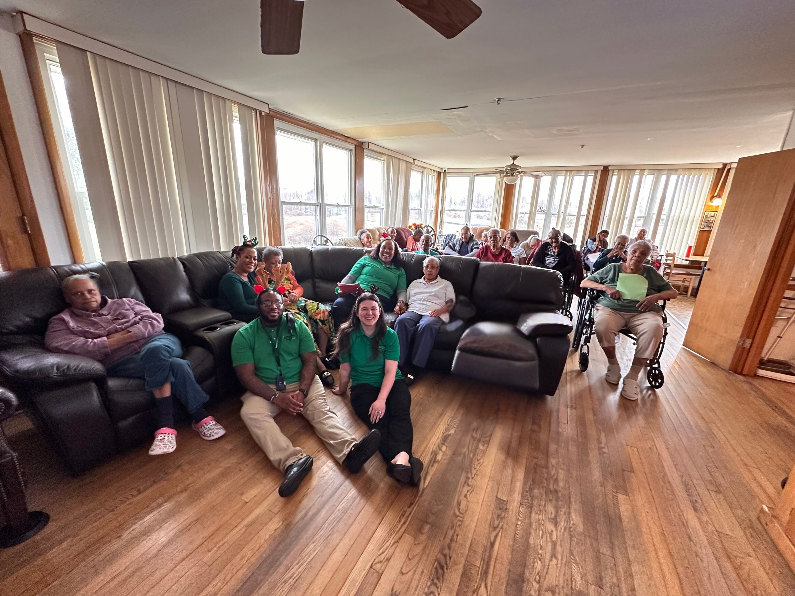 Democracy Federal Credit Union Volunteers Bring Holiday Cheer to Henson Creek Assisted Living Facility
