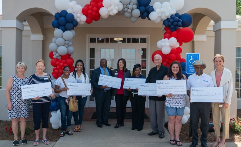 Robins Financial Donates $24,000 to Community in Honor of its 24th Branch