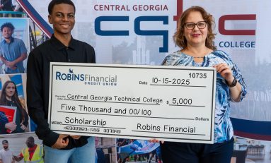 Robins Financial Credit Union Donates $25,000 to Support Local College Scholarships