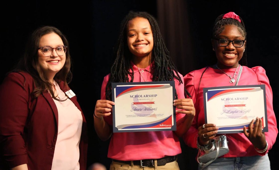 Robins Financial Credit Union Awards $96,000 to Graduating High School Seniors