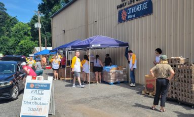 SRCUS Class of 2026 service project helps combat food insecurity in the Athens community