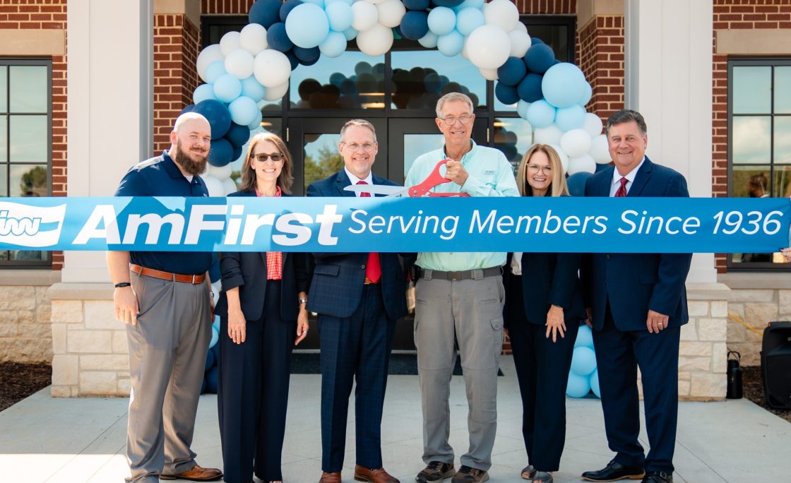 AmFirst Cullman Branch Celebrates Grand Reopening